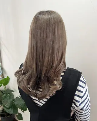 セミロング カラー フラム所属・WATANABE MISAKIのヘアスタイル