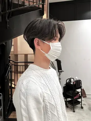 パーマ メンズ Qin shaire salon 原宿verno店所属・【センターパート】 ETO／江藤翼の眉毛・アイブロウイメージ