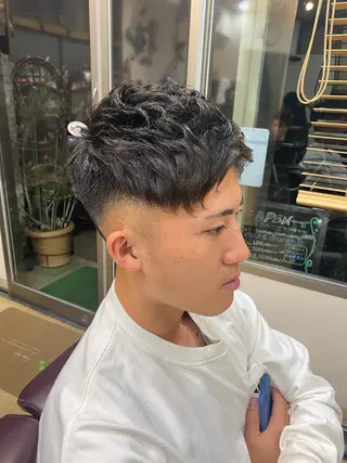 ショート パーマ メンズ 浅見 天翔のヘアスタイル