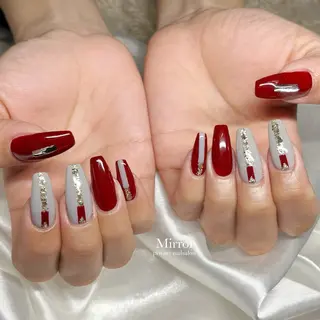 ネイル nailsalon Mirrorのネイルデザイン
