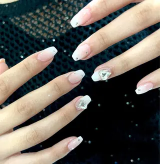 ネイル GRANDEUR焼津 MEI🪼のネイルデザイン