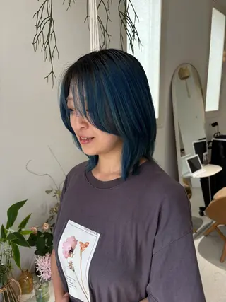 カラー 🪻花屋併設🪻秀島 有紀のヘアスタイル