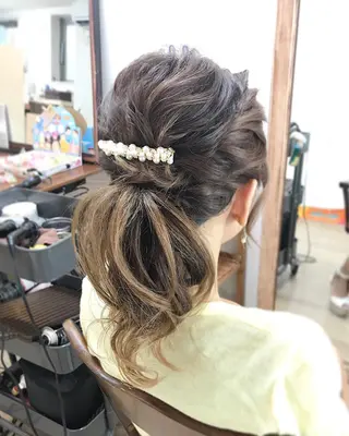 セミロング ヘアアレンジ ヘアセット/卒業式 袴着付け✨清水玲歌のヘアスタイル