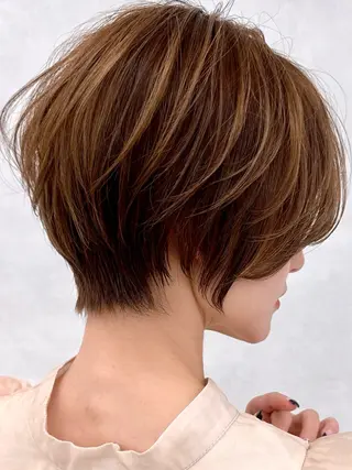 ショート ショート/ボブ/ 白髪ぼかし/しんやのヘアスタイル