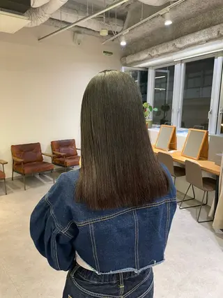 セミロング SARA 【大阪梅田】のヘアスタイル