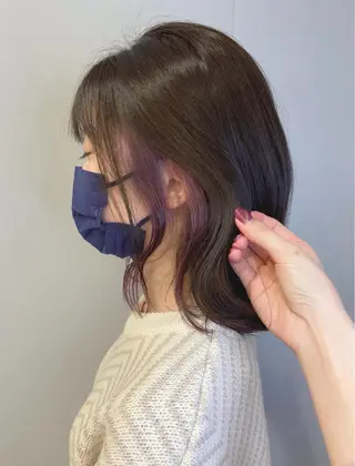 ミディアム カラー 宮原 佳苗のヘアスタイル