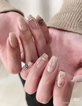 ネイル はなネイル所属・R_nail xixiのネイルデザイン