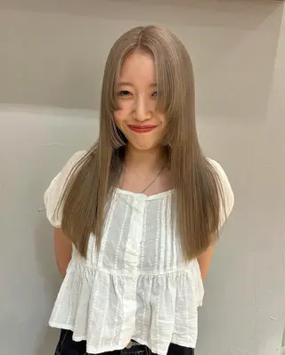 ミディアム カラー オリーブ/縮毛♡ Natsuno🩰のヘアスタイル