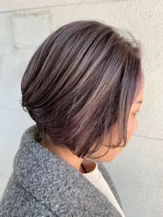 ショート 透明感カラー 金村真子のヘアスタイル