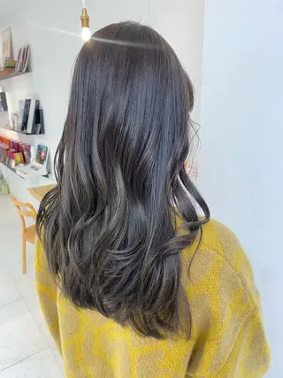 セミロング カラー 安永 涼のヘアスタイル