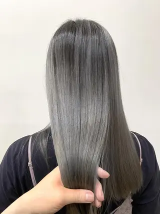 ロング カラー 服部 樹季のヘアスタイル
