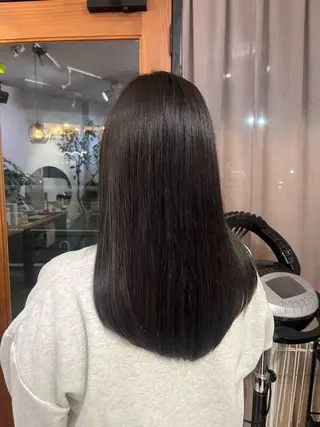 ロング カラー 友 美海のヘアスタイル