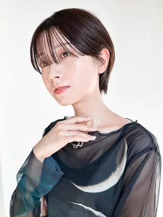 カラー ショート ITbyALBUM 下北沢店のヘアスタイル