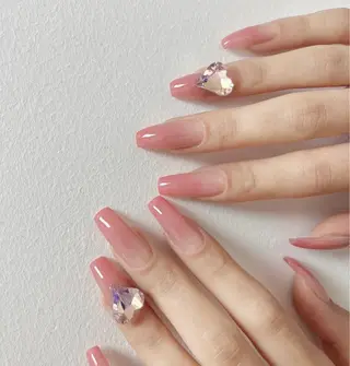 ネイル Emi⭐️⭐️ 上野店のネイルデザイン