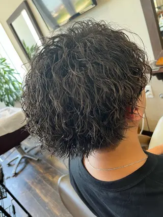 ミディアム パーマ 大瀬 裕樹のヘアスタイル
