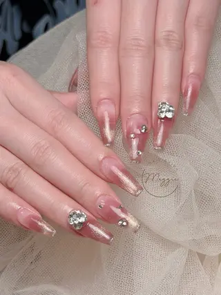 ネイル Maggie Nail🦩のネイルデザイン