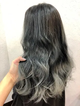 セミロング カラー 韓国ヘア🤍髪質改善 🇰🇷AKANEのヘアスタイル