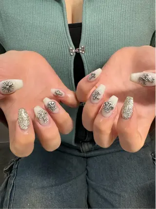 ネイル LAVISH nail salonのネイルデザイン