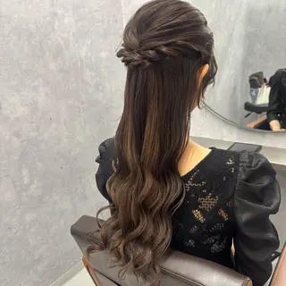 ロング ヘアアレンジ NUMBER_ ユイナのヘアスタイル