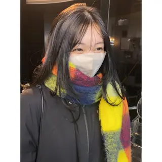 ミディアム カラー Teal所属・大石 沙季のヘアスタイル