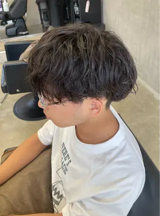 ショート パーマ メンズ 大島 渓翔のヘアスタイル