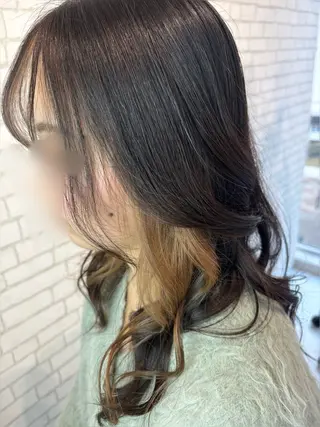 カラー 篠田 綾乃のヘアスタイル