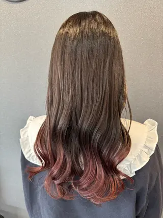 ロング カラー ワタナベ テルマサのヘアスタイル