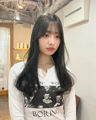 ロング 義本 風佳のヘアスタイル