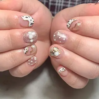 ネイル atelier　FIORITURA所属・FIORITURA aiのネイルデザイン