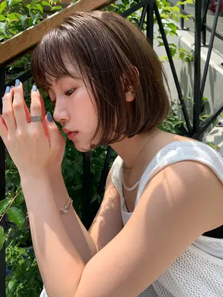 ショート カラー 柔らかブラウン/顔周 りレイヤー♡ユウシのヘアスタイル
