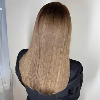 ロング カラー 山﨑 千尋のヘアスタイル