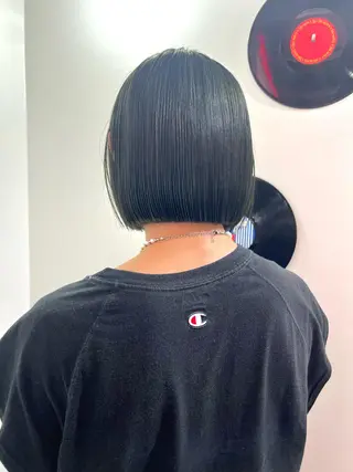 ショート カラー ヘアアレンジ 🧨ブリーチー×ボブ レイヤー💎じゅえるのヘアスタイル