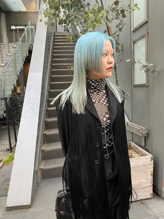 セミロング カラー 吉武 茂暉のヘアスタイル