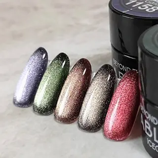 ネイル Vogusty's Nail 鶴見店のネイルデザイン