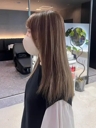 ロング カラー KANA🎀韓国 🇰🇷ハイライトのヘアスタイル