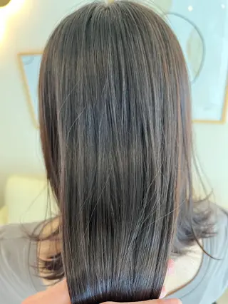 セミロング ダメージレス◎東区/ 艶カラー💫/斉藤拓のヘアスタイル