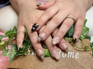 ネイル Ui_Amor (パラジェル)のネイルデザイン