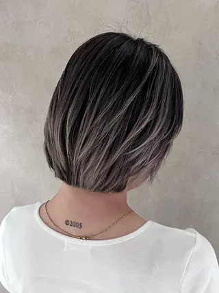 カラー nehus nagaoka所属・🖤複雑履歴ブリーチ Mizuki 🖤のヘアスタイル