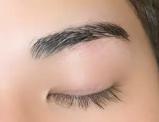 アイブロウ Eyelash salon Cherie所属・Cherie AYANOのマツエク・マツパデザイン