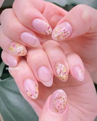 ネイル JINI NAIL所属・ジニ ネイルのネイルデザイン
