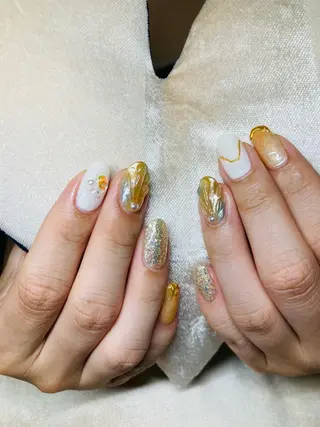 ネイル ECLAT エクラ所属・寺山 千鶴のネイルデザイン