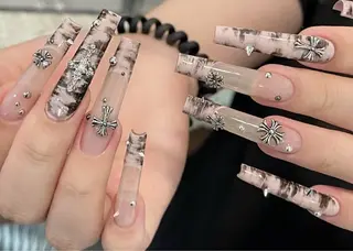 ネイル D-BEAUTY Nailsalonのネイルデザイン