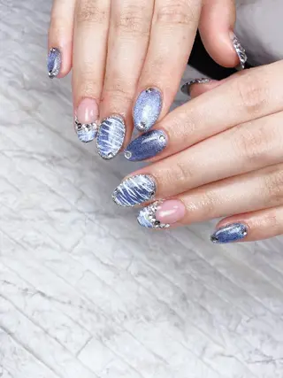 ネイル 佐藤 結衣のネイルデザイン