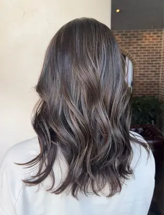 ミディアム カラー ヘアアレンジ Rina🌿 Re:chaLuのヘアスタイル