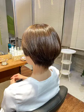 ショート カラー ロカリタ四条大宮店所属・m gのヘアスタイル