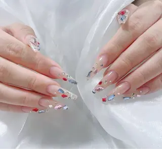 ロング Moomi nail salonのネイルデザイン