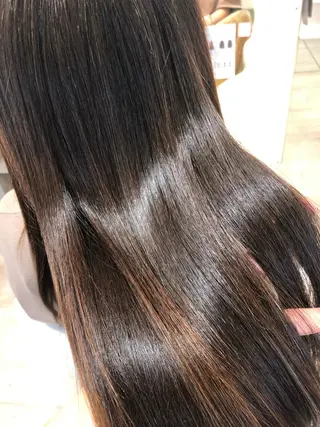 ロング 松佐 ゆかりのヘアスタイル