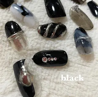 ネイル 栗田 ゆう子のネイルデザイン