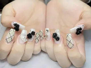 ネイル 💕鈴木ユリ パラジェル/オフ無料のネイルデザイン