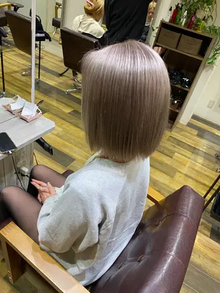 ショート カラー vifkrone所属・心斎橋ダブルカラー ⭐️カラー タカヤマのヘアスタイル